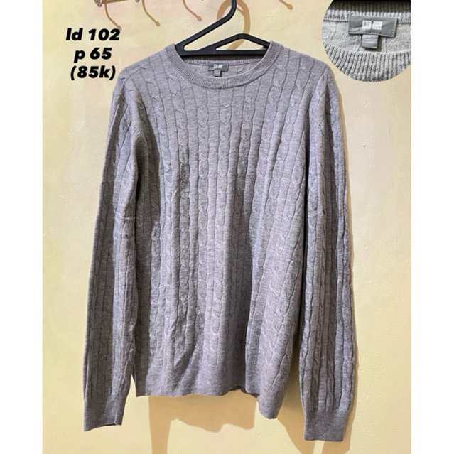 sweater kepang uniqlo,warna abu bu