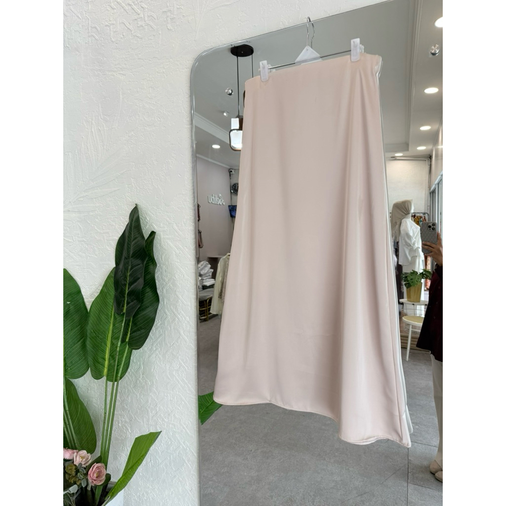 SILK SKIRT