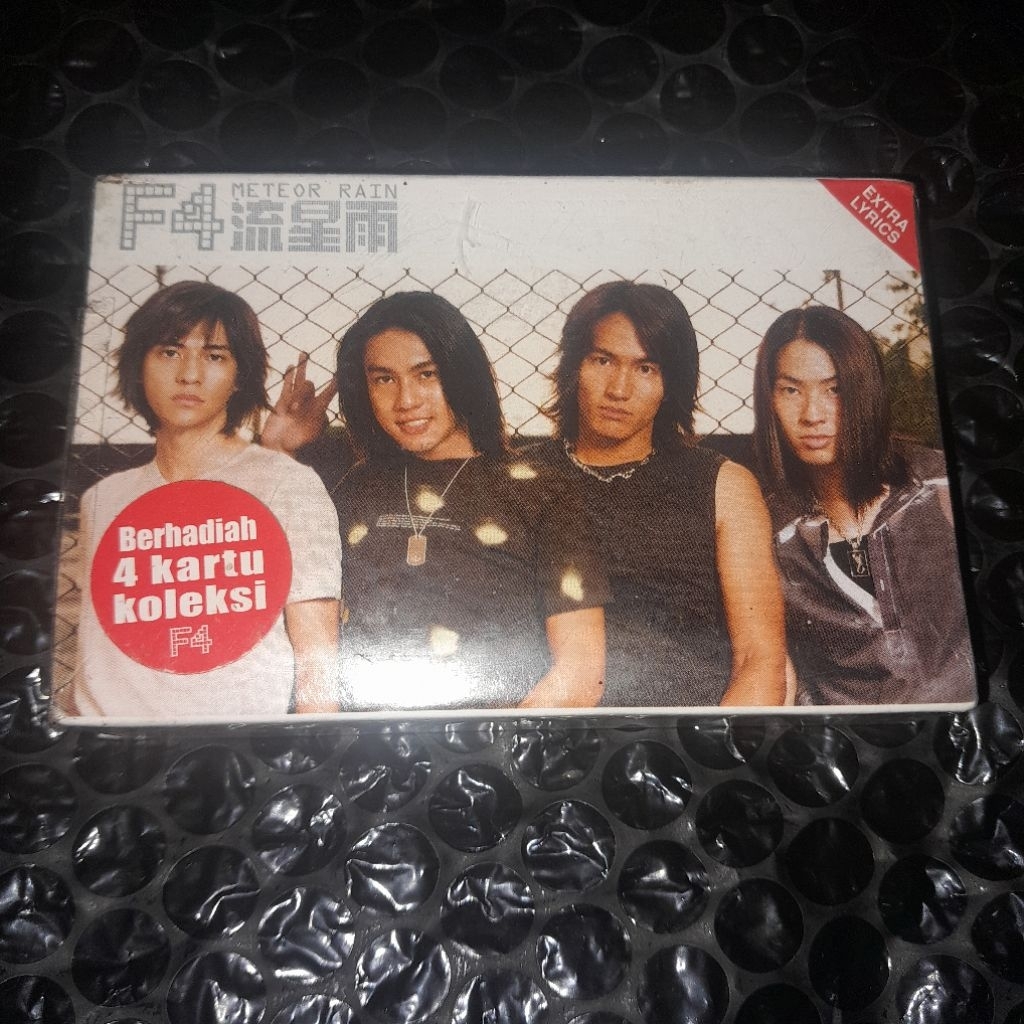 kaset pita F4 meteor rain / segel