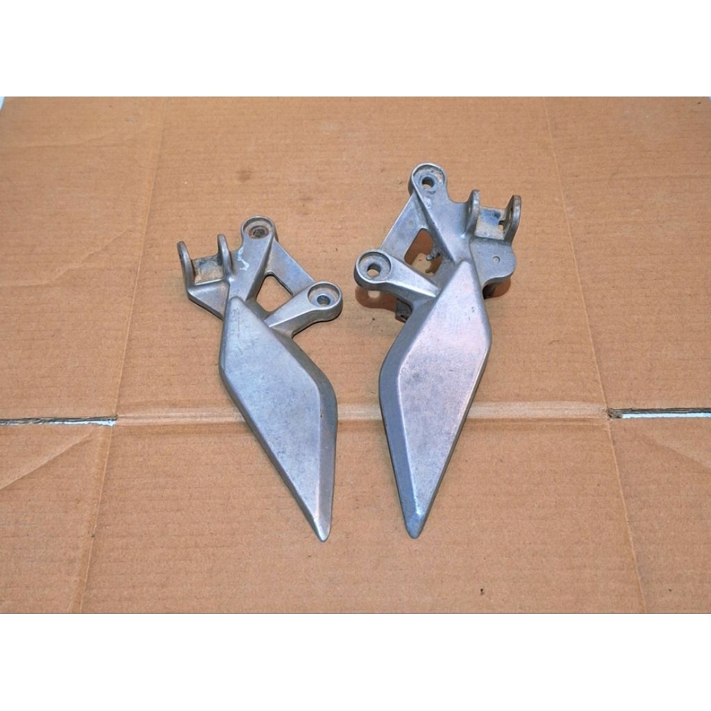 postep depan kiri honda CB150R original