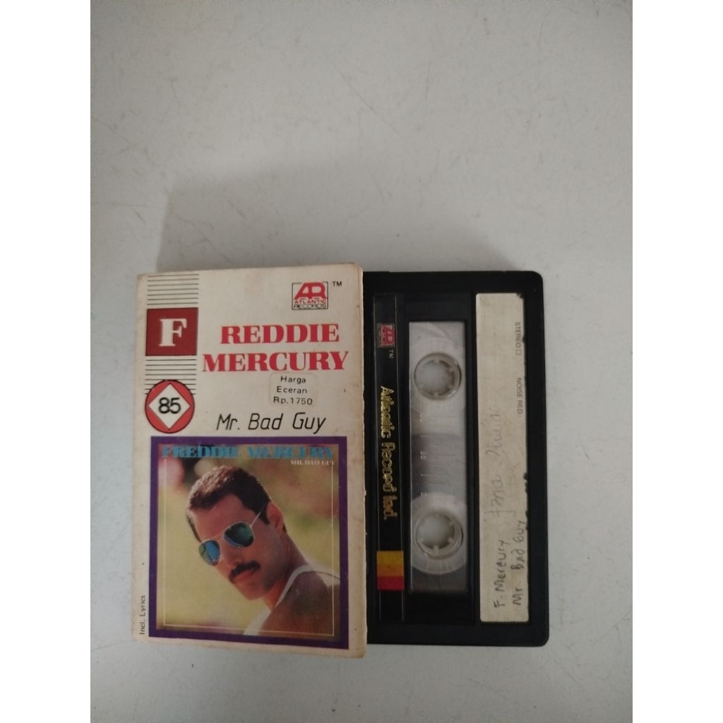Kaset Freddie Mercury