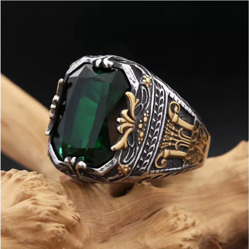 Cicin Elegan Pria Desain Batu Hijau / Green Stone Imitation Ring Gaya Retro Ukuran Adjustable