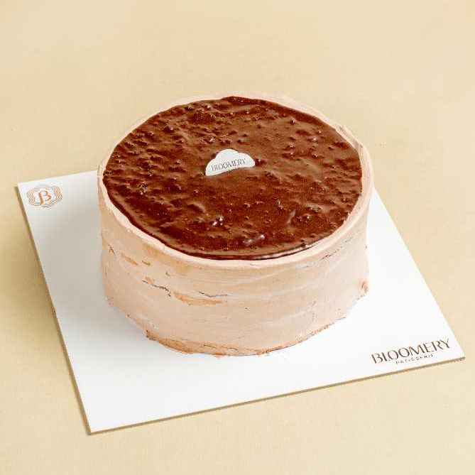 Crunchy Malted Choco Mille Crepe Cake 20cm – Creamy & Crunchy | Birthday Cake (Ready) | Bloomery Pat