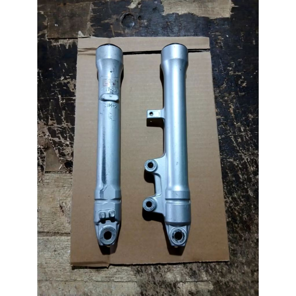 Tabung shock depan suzuki skydrive 1 pasang ori second pnp spin 125
