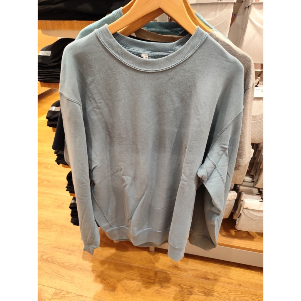 Sweater (Sweatshirt) Crew Neck Lengan Panjang Pria Uniqlo (Unisex)