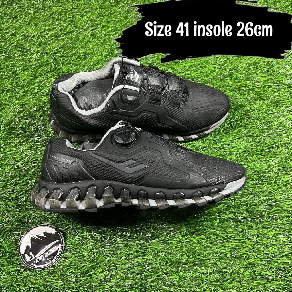 Sepatu Outdoor Gunung Hiking Prospecs Size 41