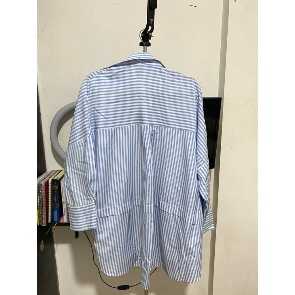 Preloved Seminggu RTW Eli Oversized Stripes