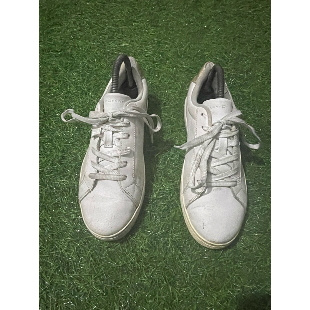 sepatu tommy hilfiger size 33