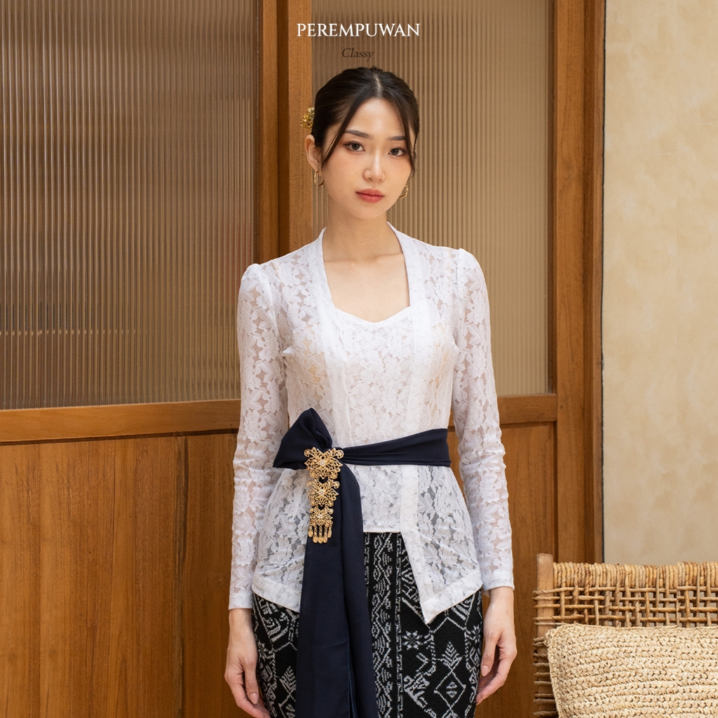 PEREMPUWAN Atasan Kebaya Bali Neira Kutu baru Brokat Putih Wanita Wisuda Kondangan Modern Aesthetic