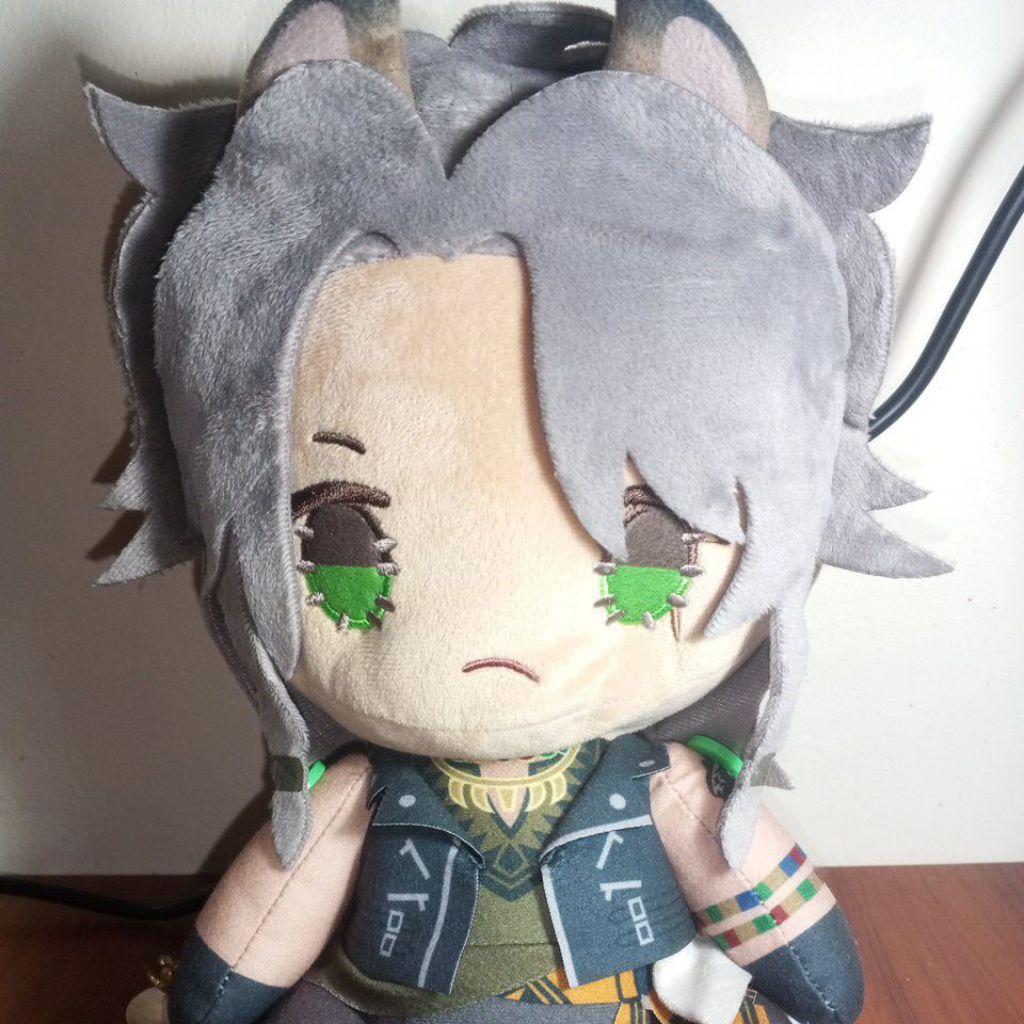 [PRELOVED] TWISTED WONDERLAND PLUSHIE HANDMADE - twisted wonderland plushie handmade original Japan 