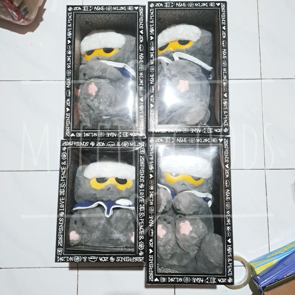 [Ready Stock] OFFICIAL Zo&Friends Medium Zoa Plush V1 V2 Pop Up Winter G-Dragon GD DOLL BONEKA BIG B
