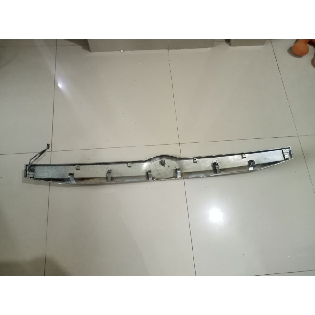 Trunklid trunk lid calya sigra original