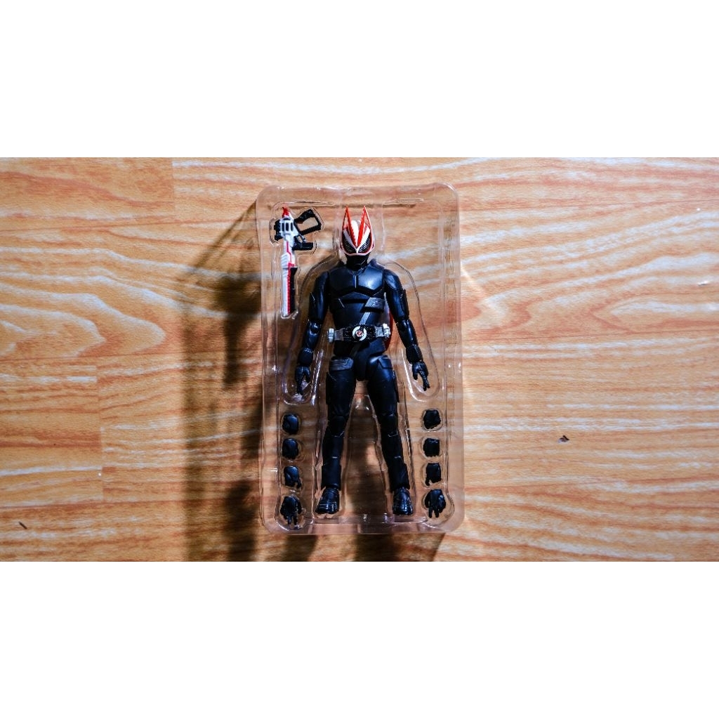 Shf Kamen Rider Geats Entry Form + Weapon