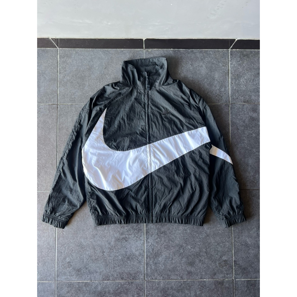 Nike Big Swoosh Windbreaker