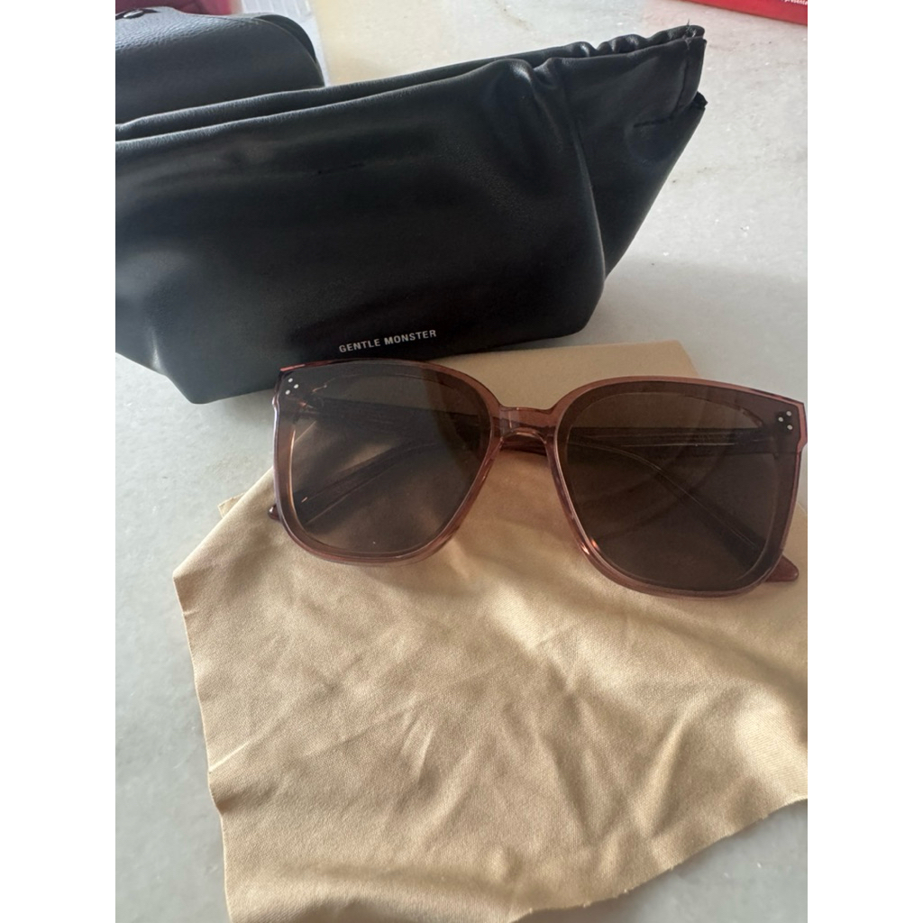 kacamata GM rick brown