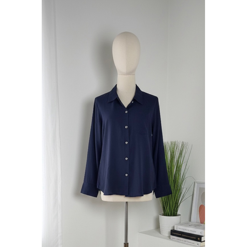 [PRELOVED] Kemeja Polos Gucci Wanita Lengan Panjang