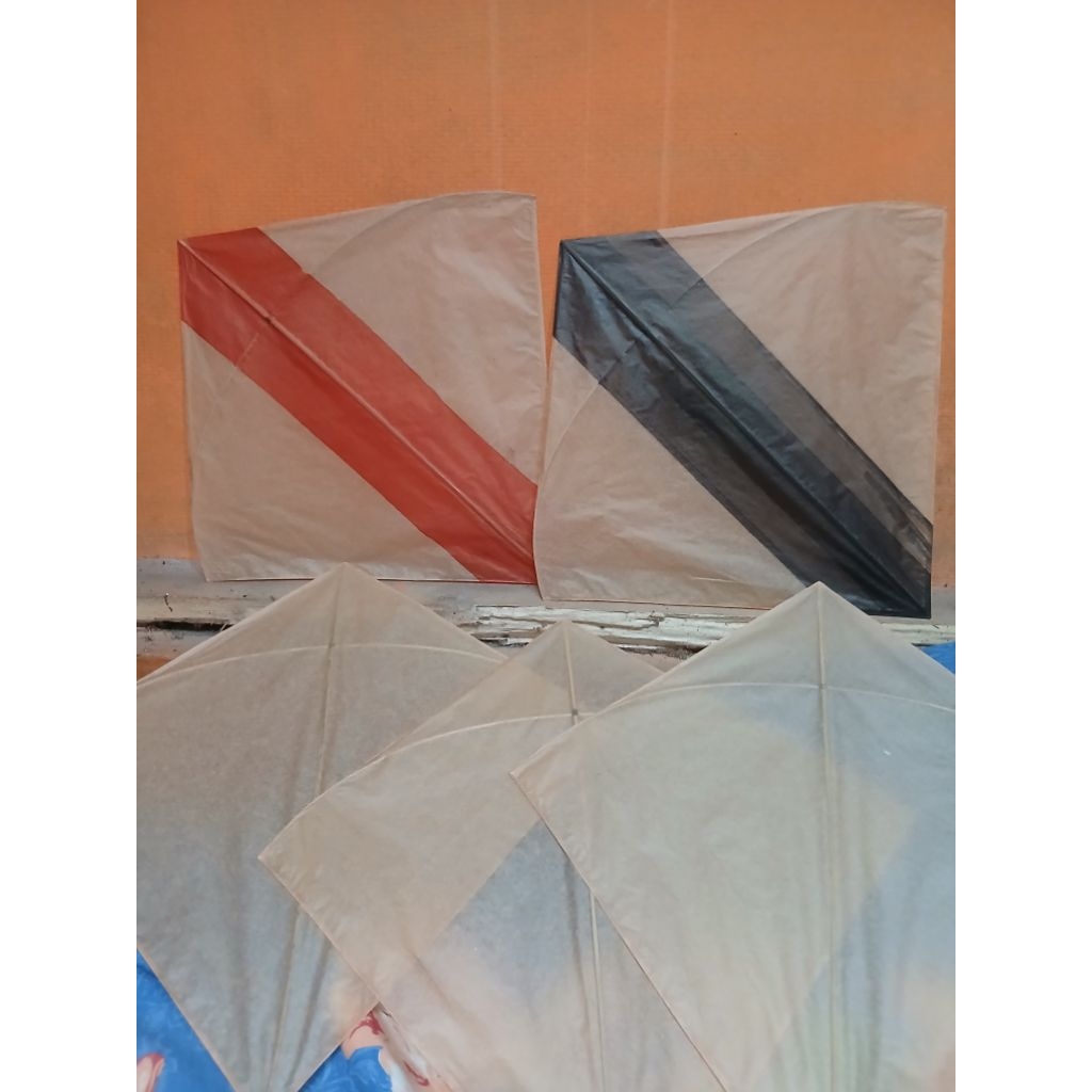 layangan aduan seot super merosot