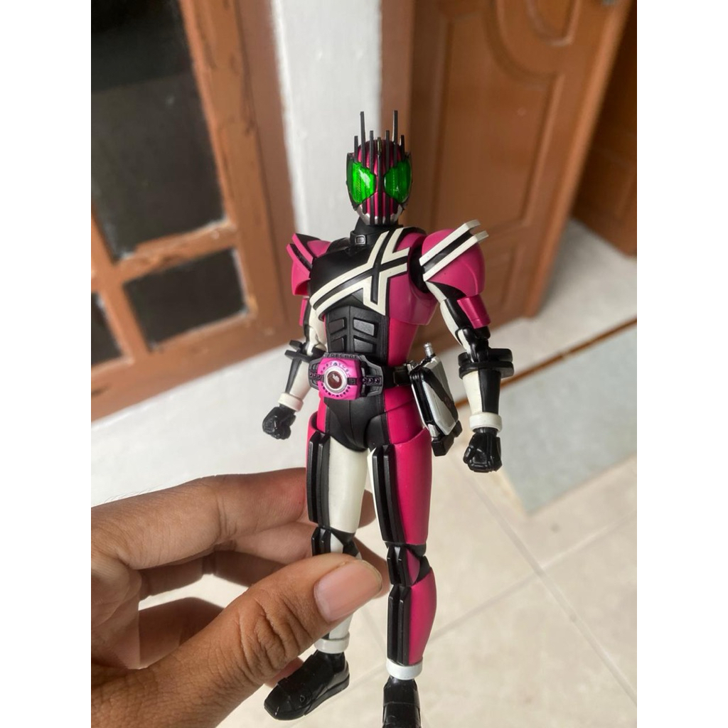 Shf SS kamen rider decade neodecade version