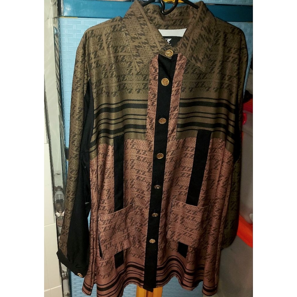 ZASKIA SUNGKAR KAVI BLOUSE PRELOVED