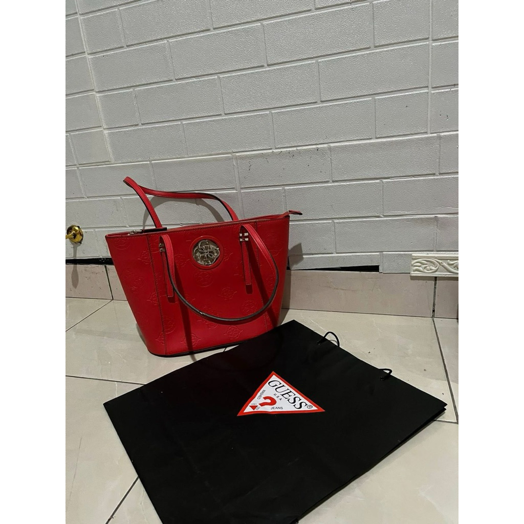Preloved Guess open road 100% Original store