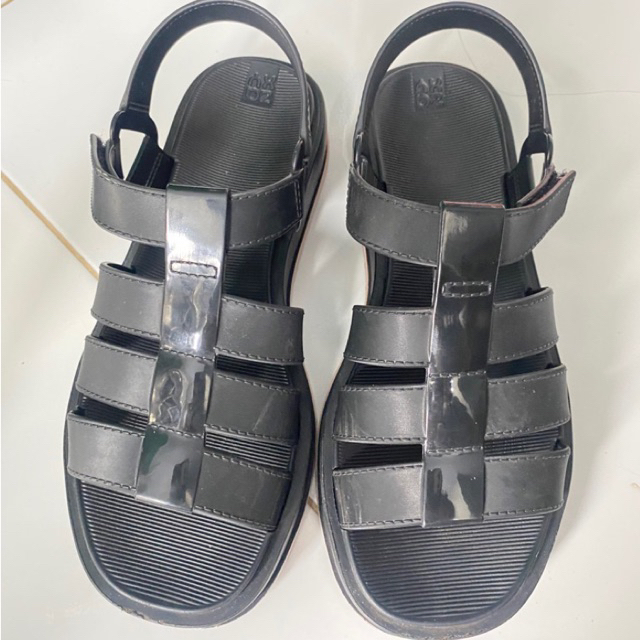 preloved SENDAL ZAXY conectada size 41