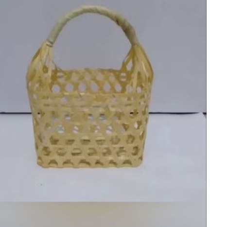 Keranjang Parsel Dari Anyaman Bambu