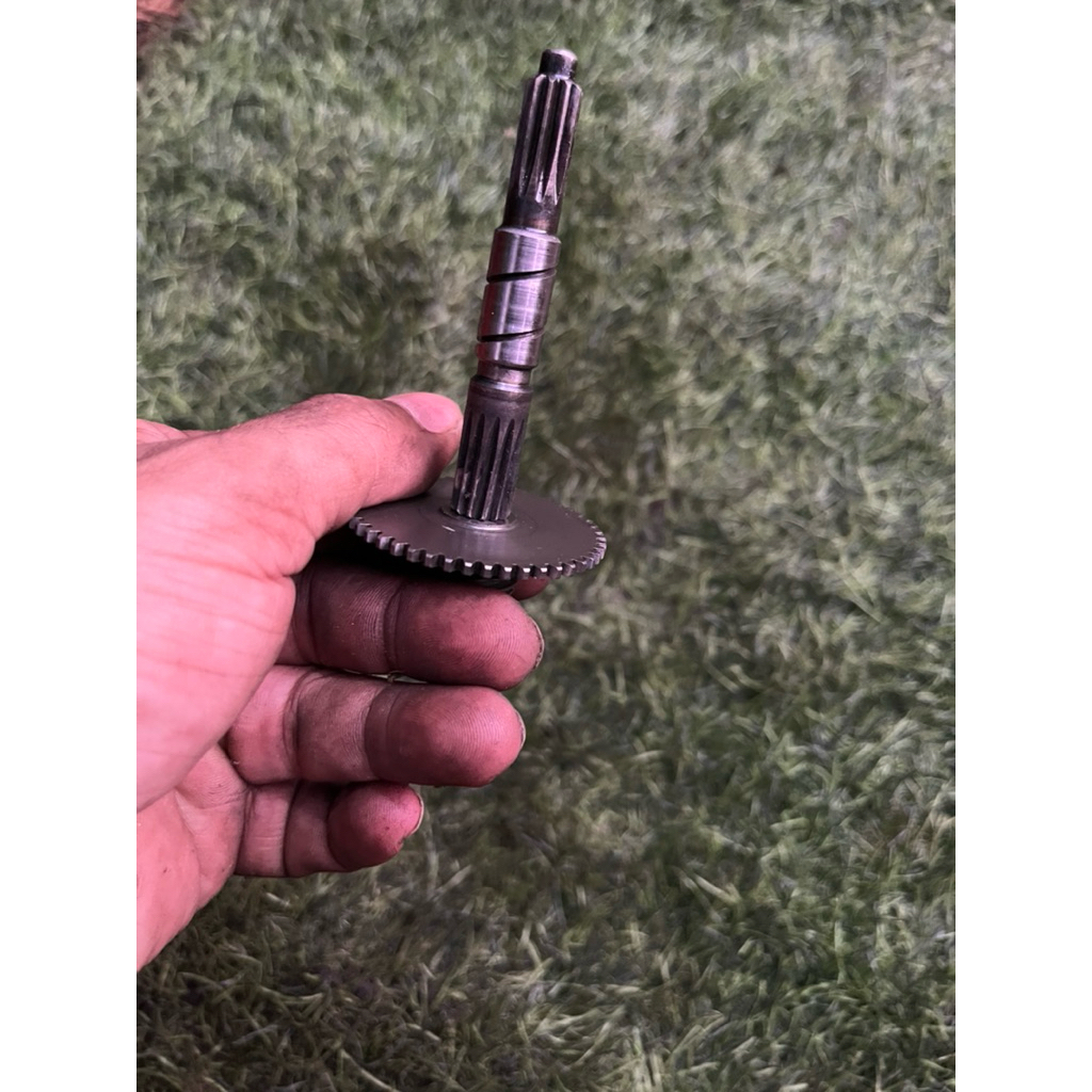 Gear tiang pompa oli vespa excel original