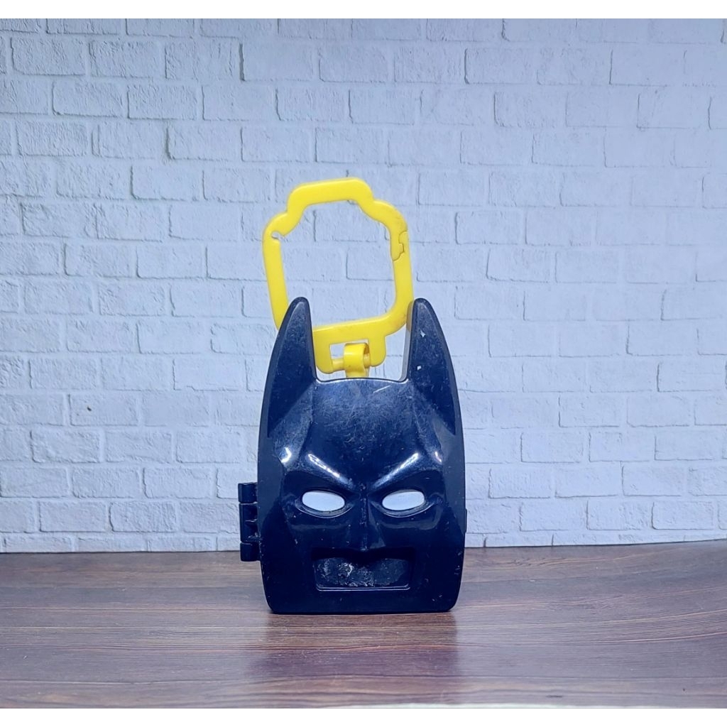 Adventure time batman preloved mainan mcd happy meal