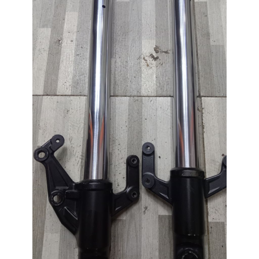 AS SHOCK USD UPSIDE DOWN R15 V3 MT15