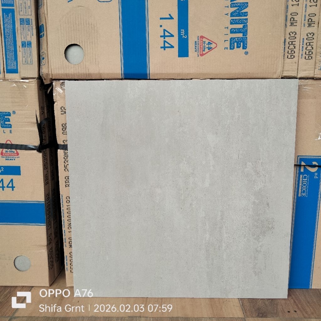 Granit lantai 60x60.GGCA03/Niro Granit