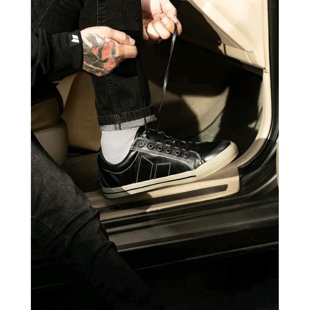 MACBETH ELIOT PREMIUM Black Cement Edition New Release ORIGINAL