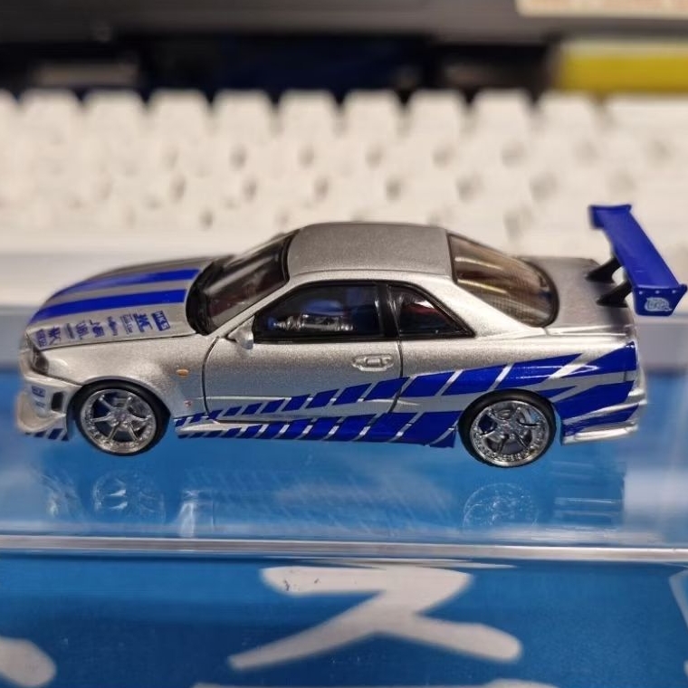 Focal Horizon R34 Brian 2 fast 2 forious 1:64 (unsealed)