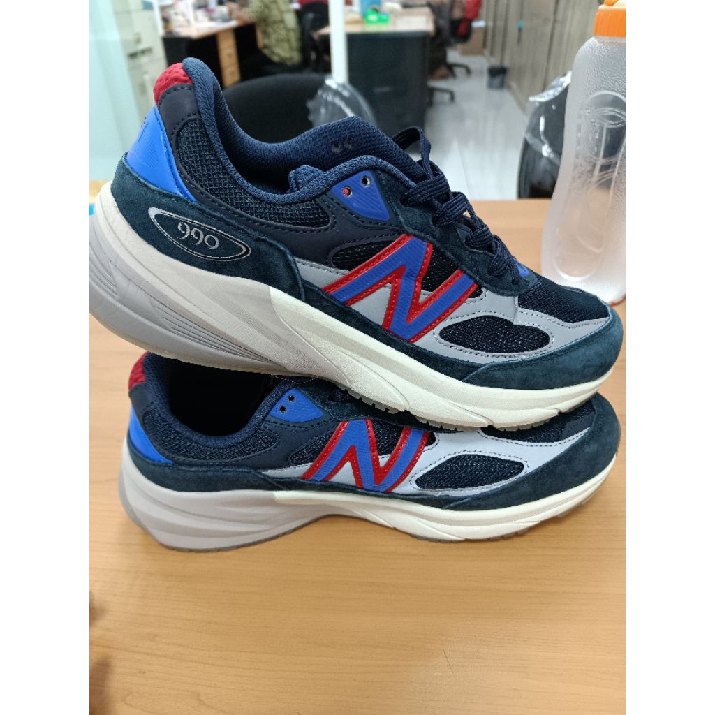 Sepatu NB 990v6 USA size 42 insole 265 koleksi pribadi