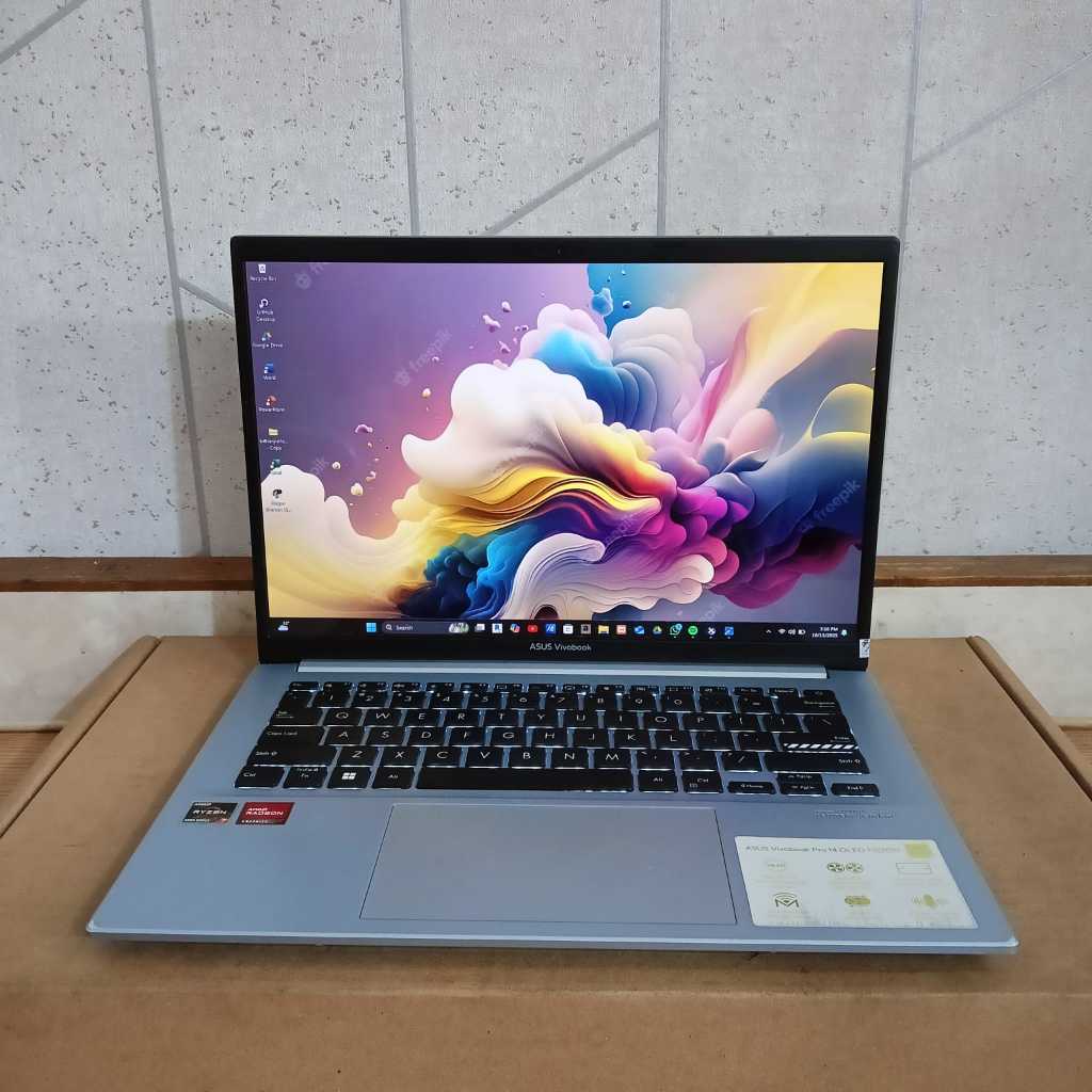 Asus Vivobook Pro M4300QA OLED, AMD Ryzen 7 - 5800H,16/512GB, Silver