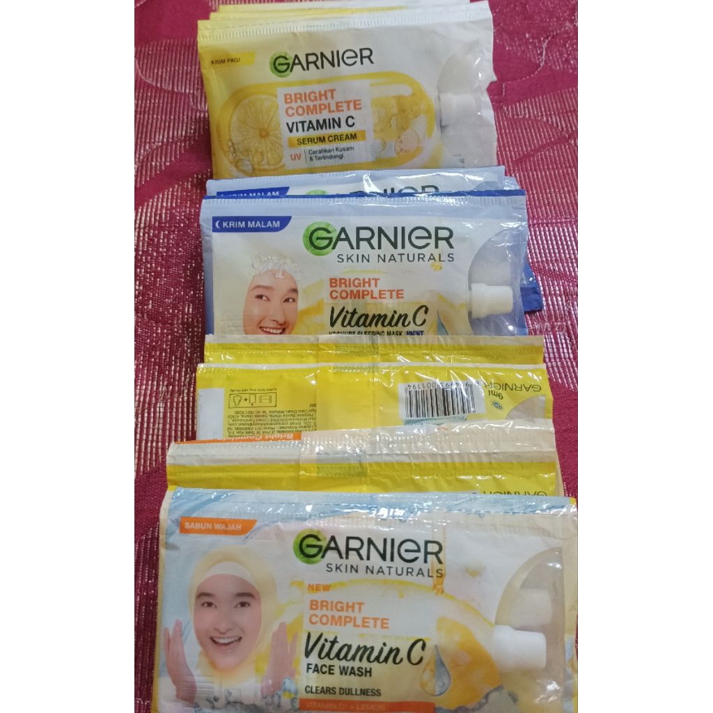 Garnier Bright Complete Vitamin C Face Wash, Krim Pagi, Krim Malam