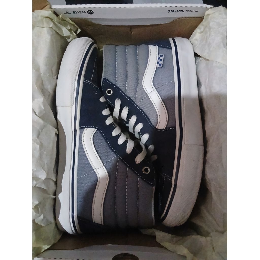 Sepatu Vans Sk8 Hi Skate (Navy)