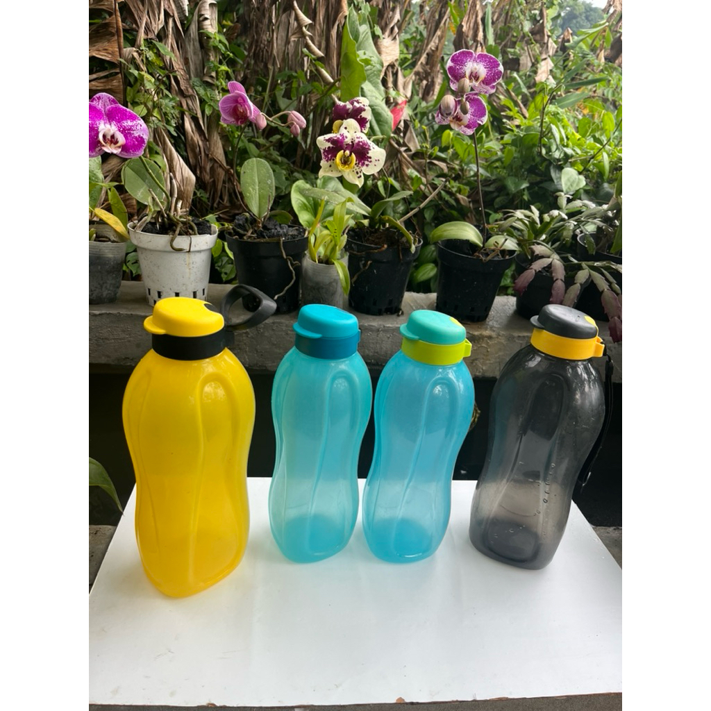Botol tupperware second/preloved kapasitas 2 Liter dan 1,5 Liter