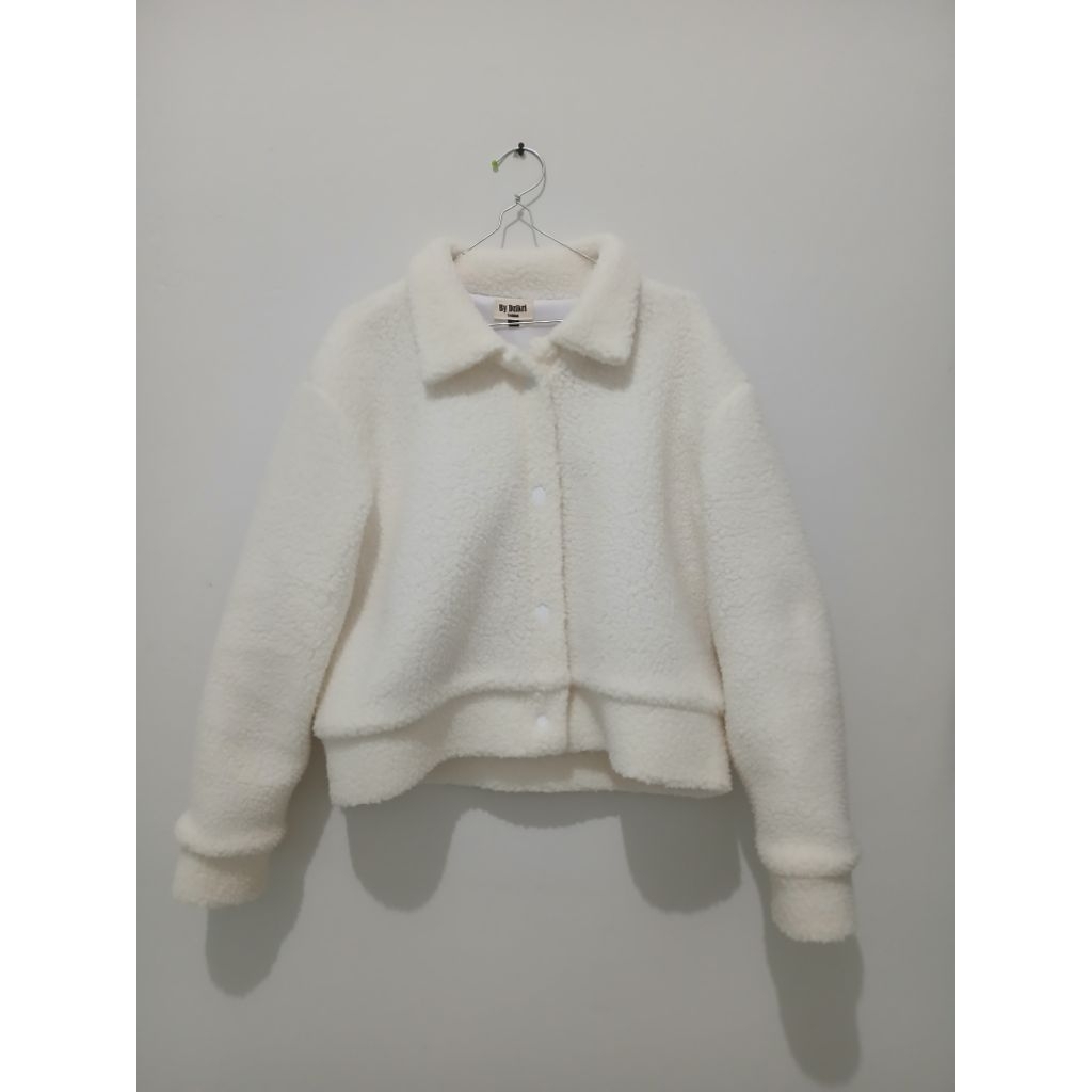 Preloved Sherpa Jacket in Broken White