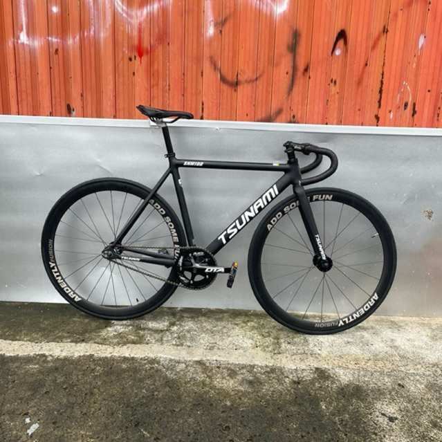 Fullbike sepeda fixie tsunami SNM 100 size S / M / L Doltrap/torpedo alloy original