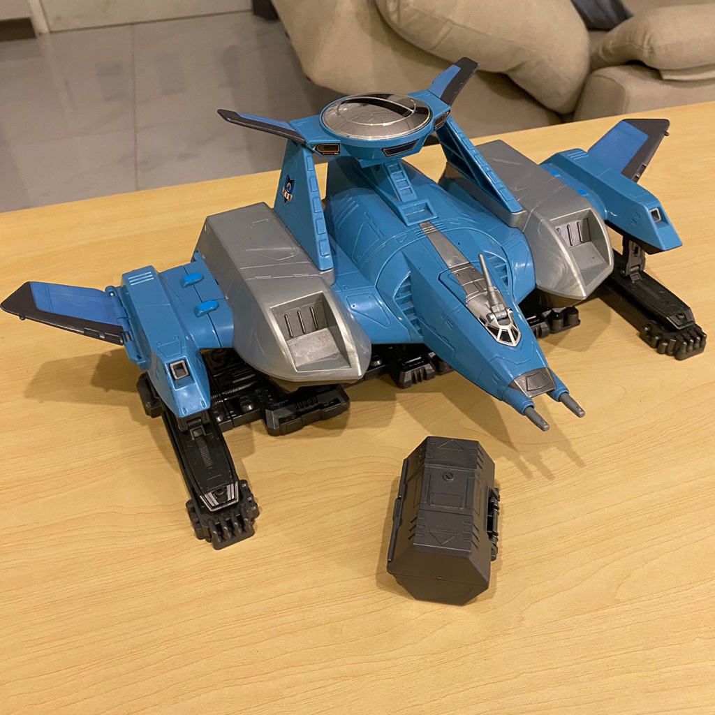 PESAWAT ULTRAMAN - DX PEACE CARRY - BANDAI - ULTRAMAN GAIA