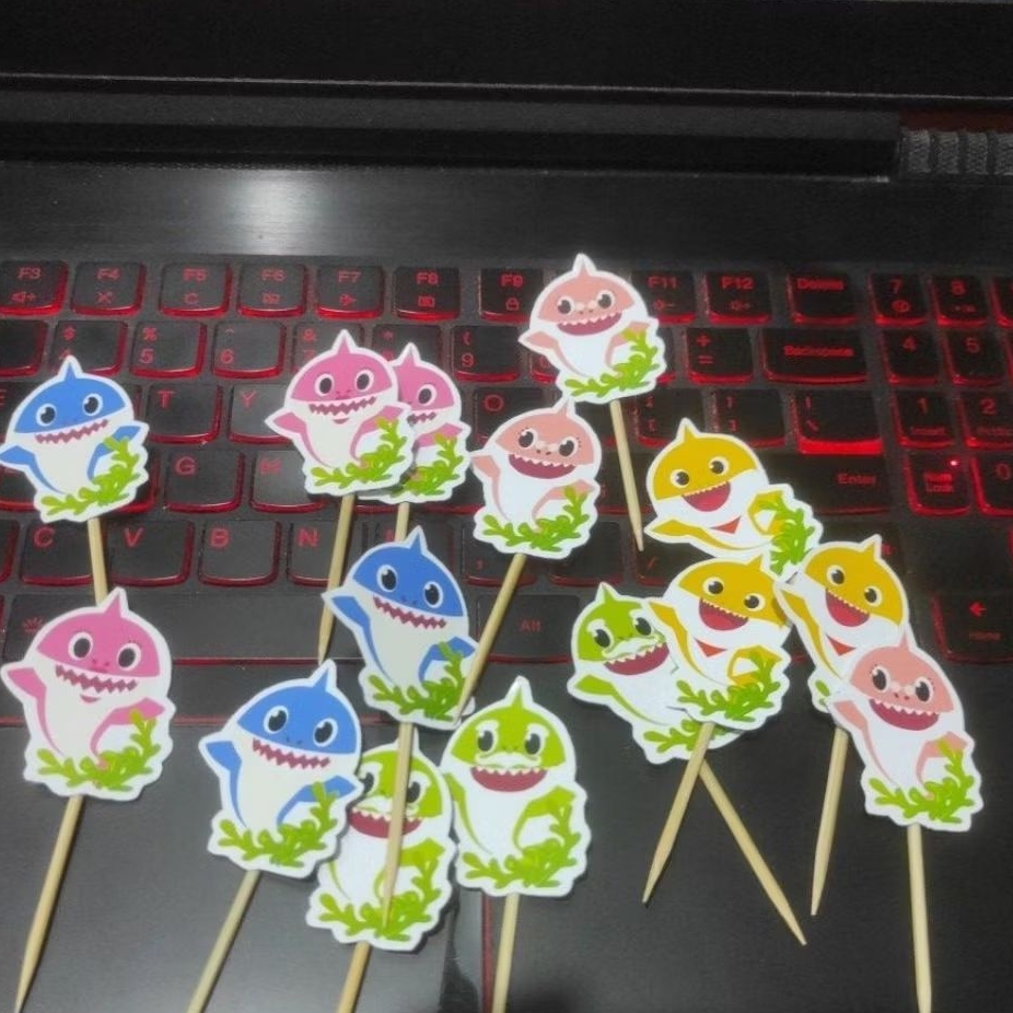 cake topper hiasan kue cupcake baby shark family babyshark 040226ikan hiu bayi