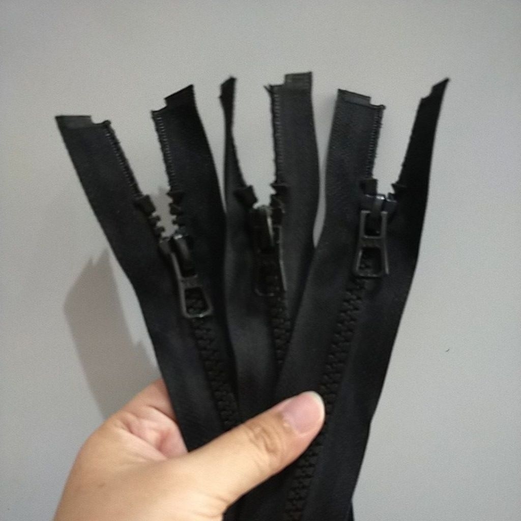 Resleting Ritsleting Jaket YEE 80cm Satuan