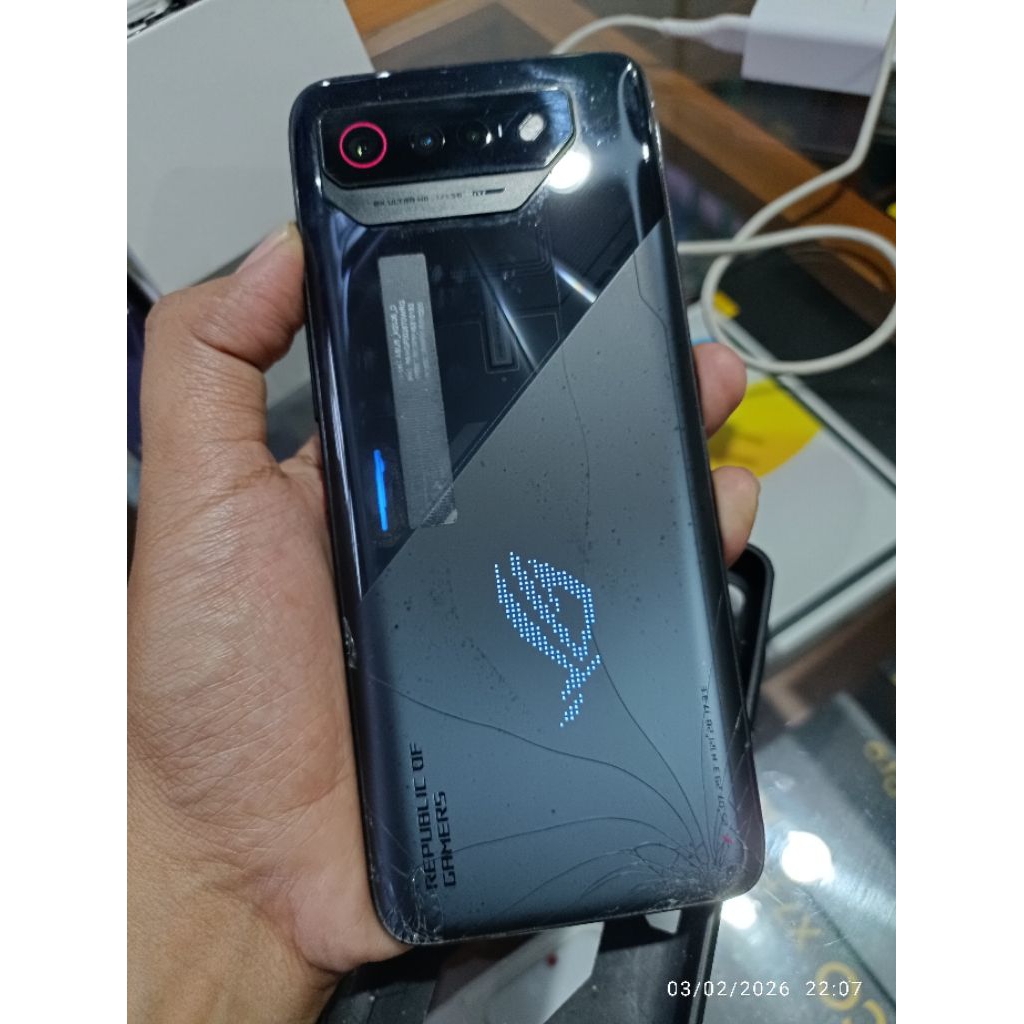 Asus Rog Phone 7 8/256 second