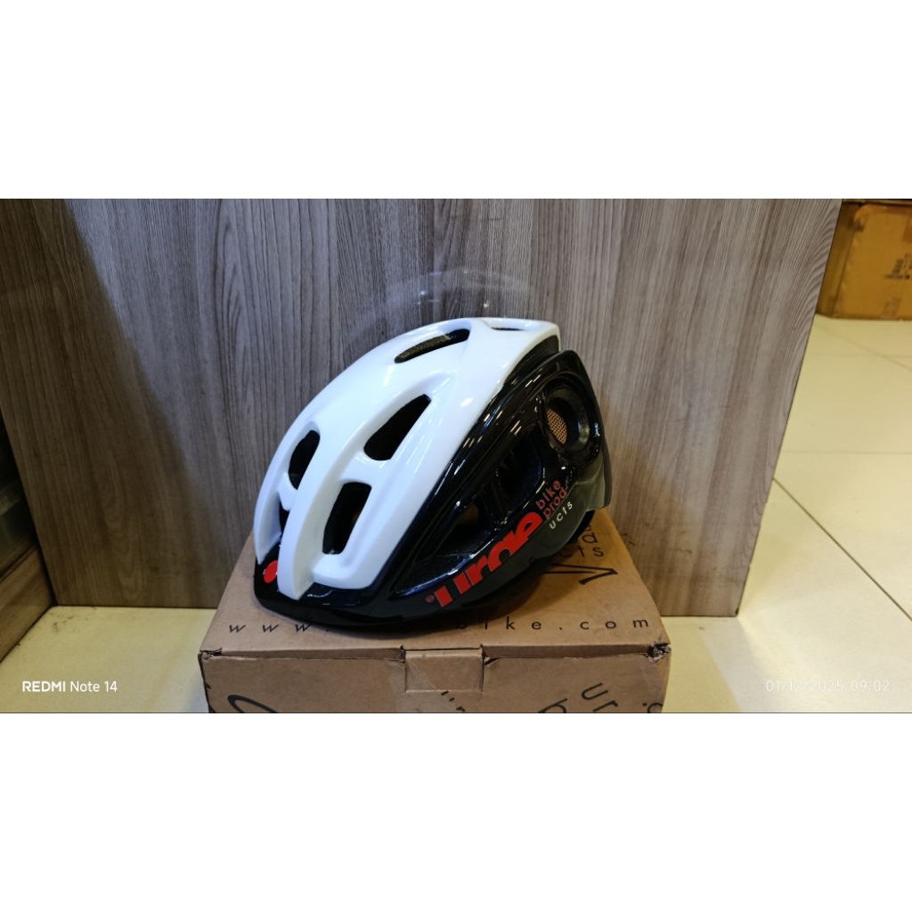 Helm urge supacross white black size L/XL (57-59cm)