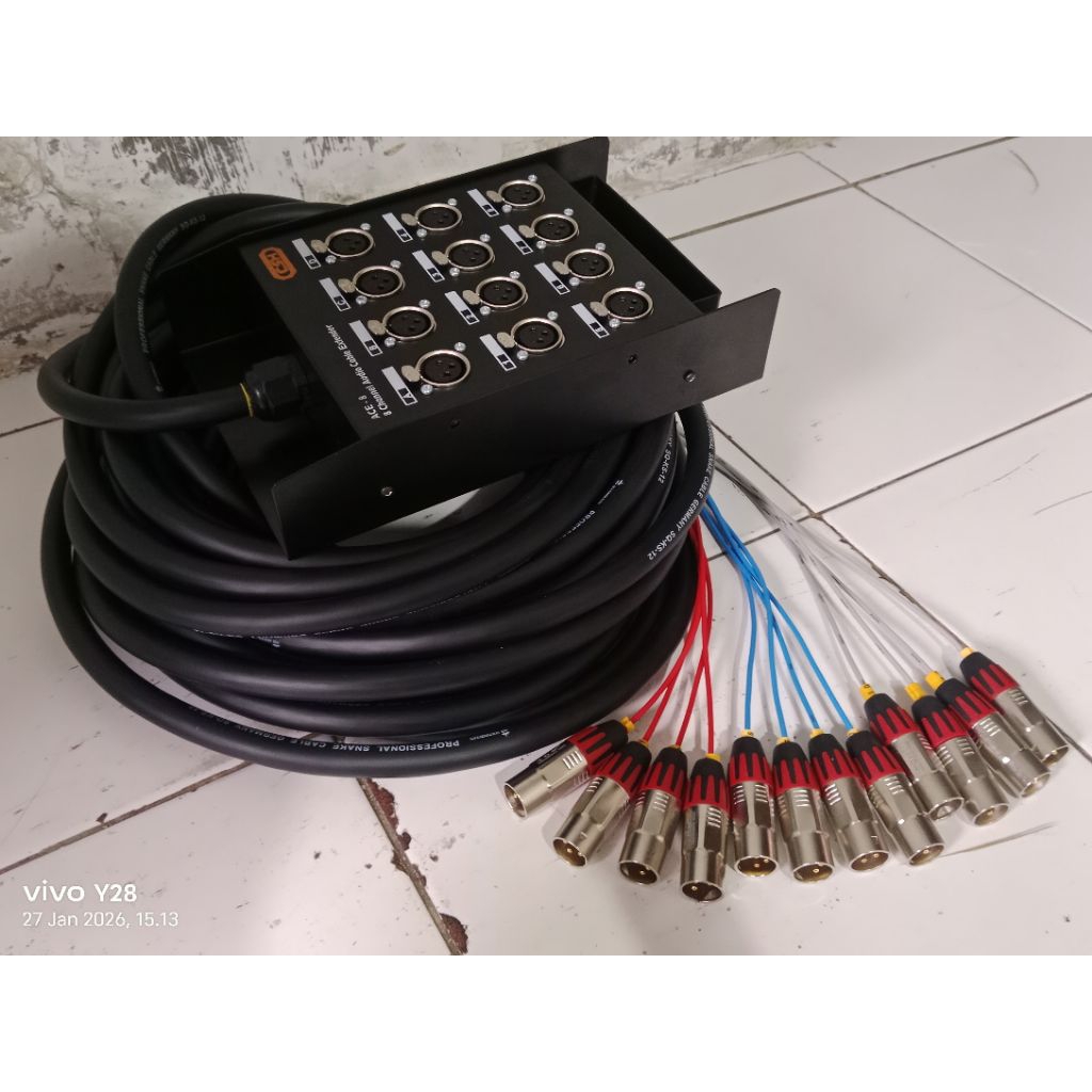 kabel snake custom merk soundqueen 12 chaenel 30 meter