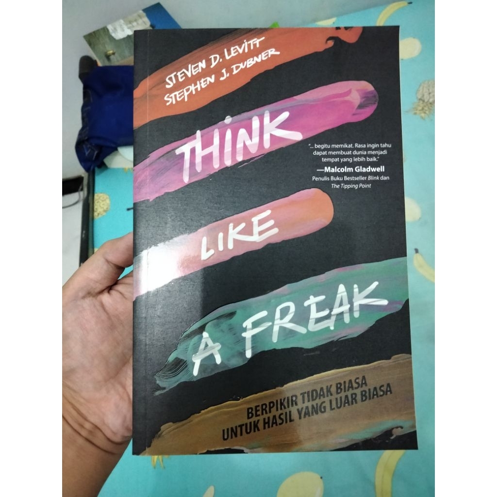 Buku Think Like A Freak