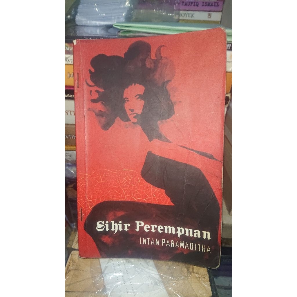 Intan Paramaditha - Sihir Perempuan
