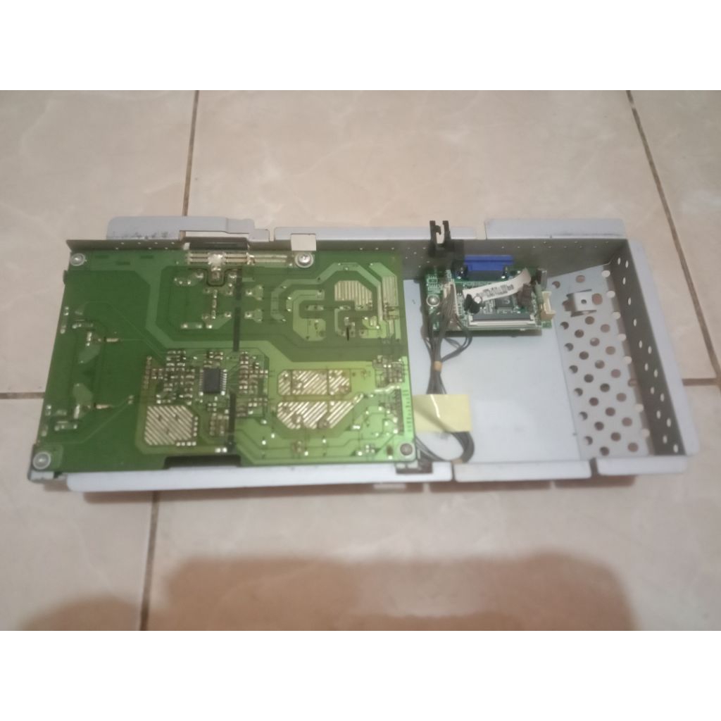 Mesin Monitor LCD LG 19inch