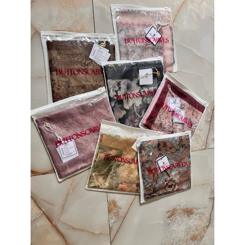 Buttonscarves As Is Warehouse Sale