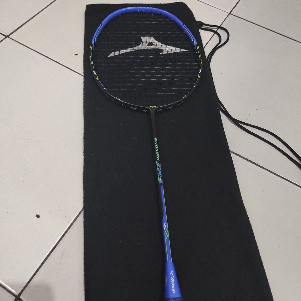 Mizuno Promax ZX3